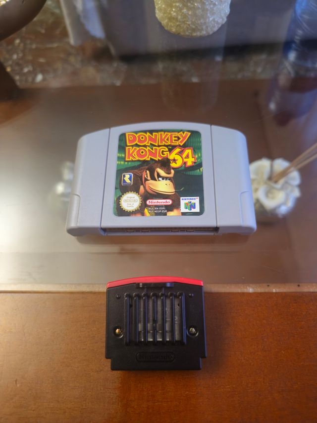 EXPANSIÓN PAK NINTENDO 64 + juego