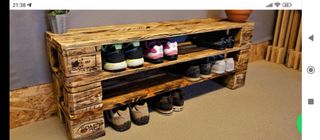 Sapateros echos de palet, y madera