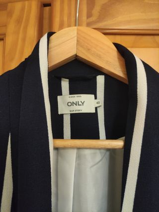Blazer nueva Only