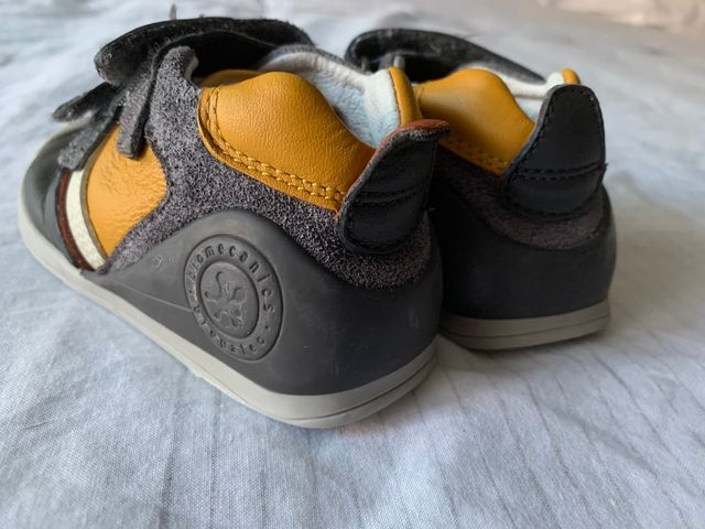 Zapatillas Biomecanics t.22