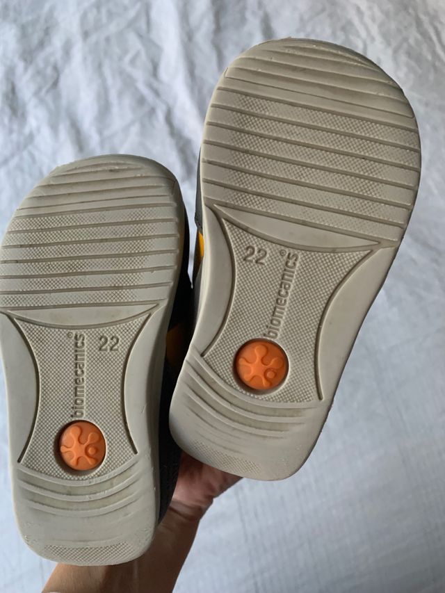 Zapatillas Biomecanics t.22