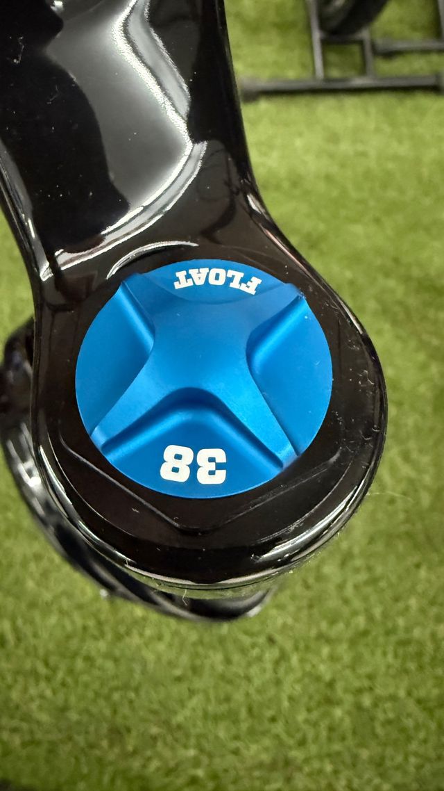 Forcella FOX Fox 38 K 29 F-S 180 GRIP X2 2026