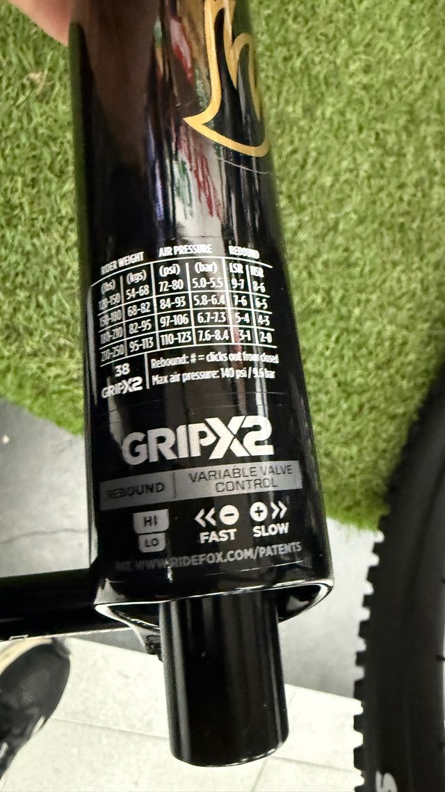 Forcella FOX Fox 38 K 29 F-S 180 GRIP X2 2026