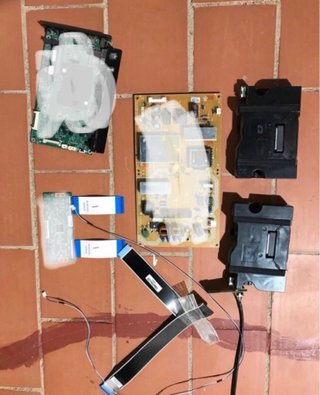 despiece tv Grundig 55gdu7500b