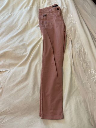 pantalones rosas Zara 