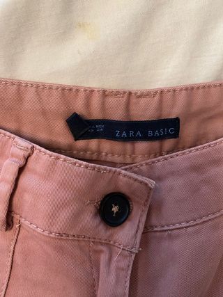 pantalones rosas Zara 