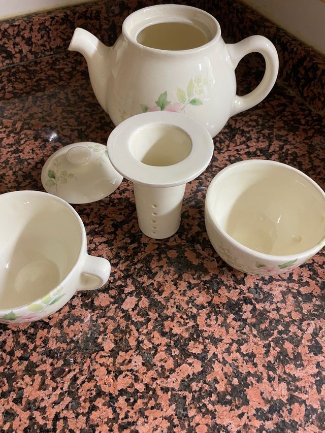 Tetera y tazas loza tú y yo