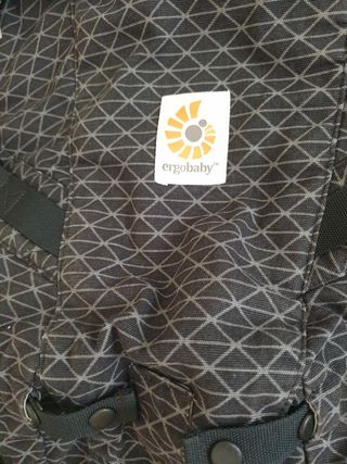 Mochila porteo ergonómica Ergobaby