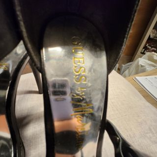 Zapatos Guess