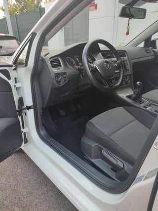 Volkswagen Golf VII