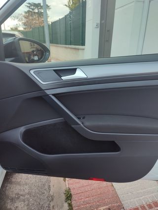 Volkswagen Golf VII