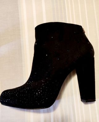 BOTÍN  MANGO MUJER NEGRO CON BRILLANTES TACÓN 