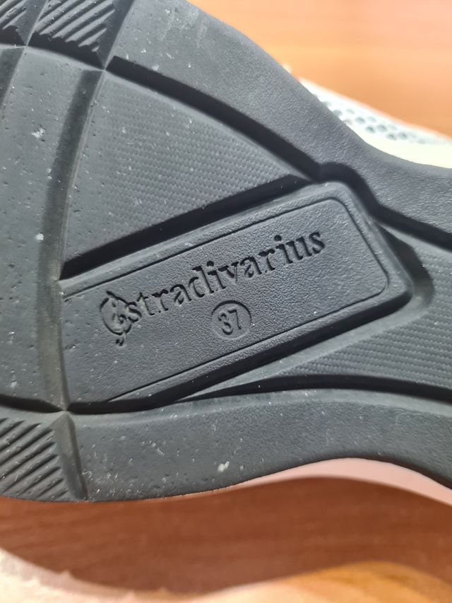 Sneakers Stradivarius