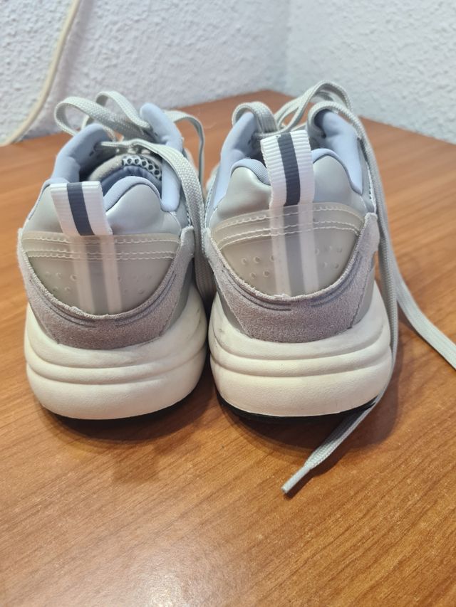 Sneakers Stradivarius