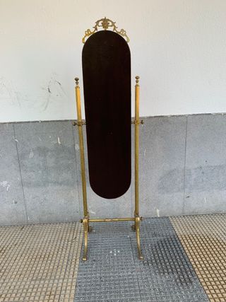 Espejo giratorio con soporte de bronce