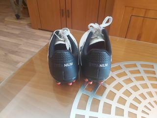 botas de futbol N°36