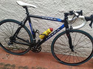 BICICLETA CARRETERA OPERA Buen estado