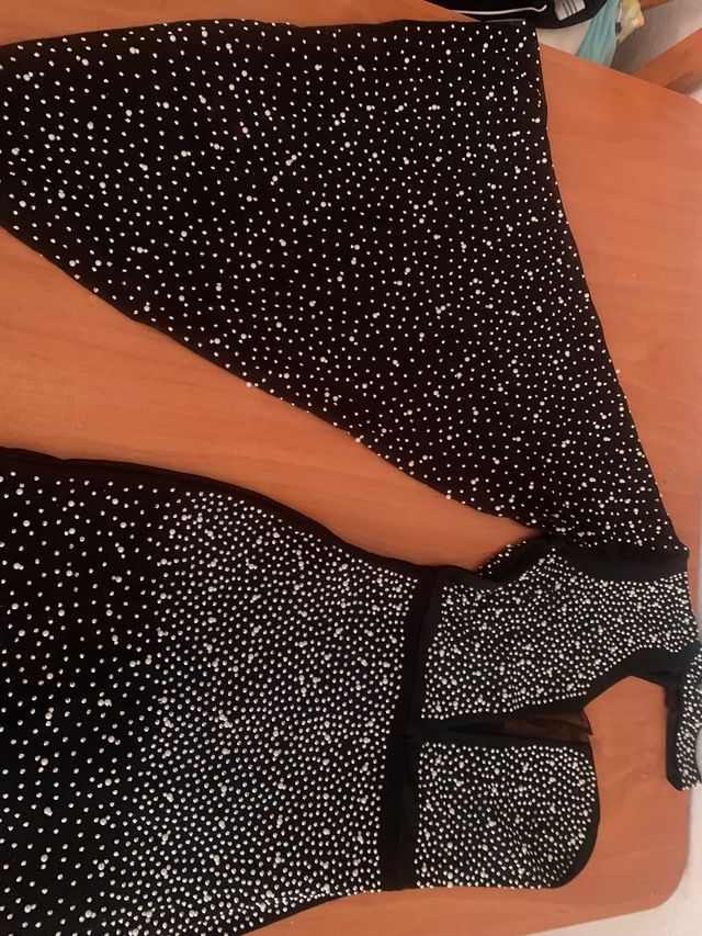 vestido baile con mucha pedreria