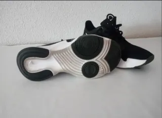 Zapatillas de entrenamiento SUPERRP GO,como nueva