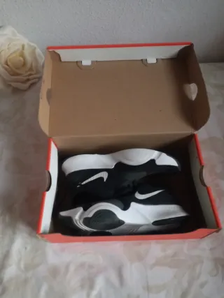 Zapatillas de entrenamiento SUPERRP GO,como nueva