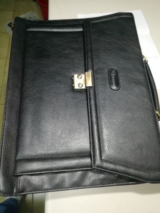 Maletín de cuero