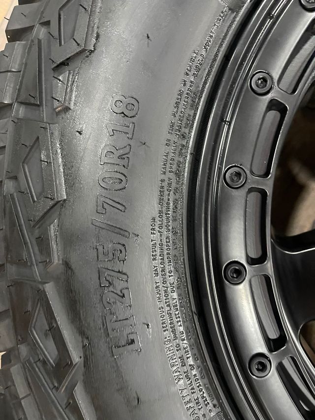 Set 5 Llantas Fuel Block 18x9 5x127 ET-12
