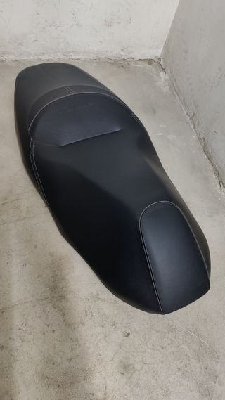 Asiento Yamaha Xmax