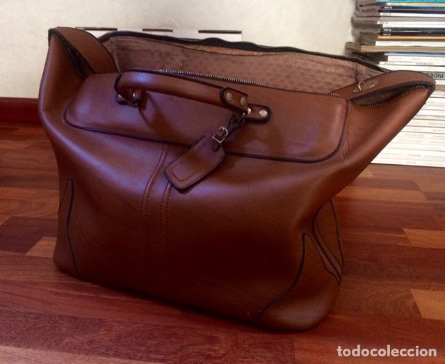 Maleta de piel de los años 70. Bolso de viaje