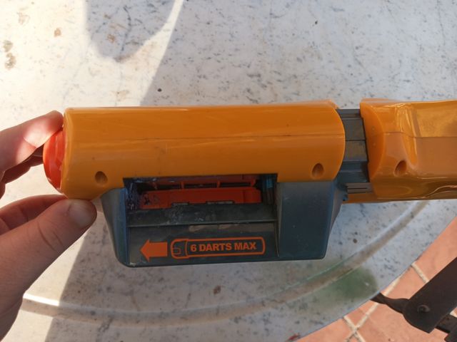 Pistola Nerf de 6 dardos naranja