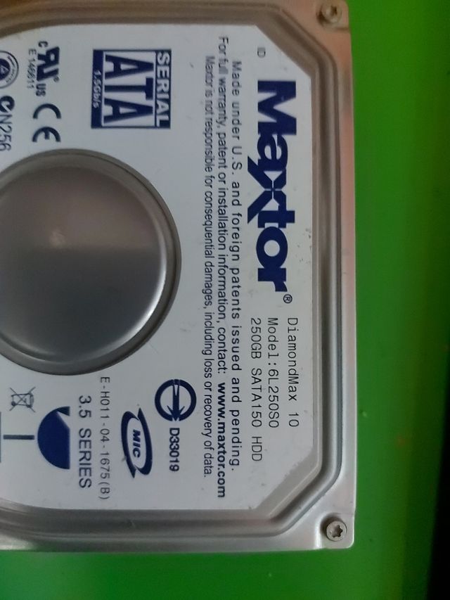 MAXTOR Sata 250GB diamondmax SL250S0
