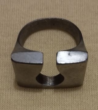 Anillo de acero inoxidable diseño unico