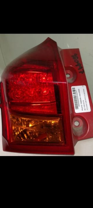 Vendo faro trasero led toyota auris