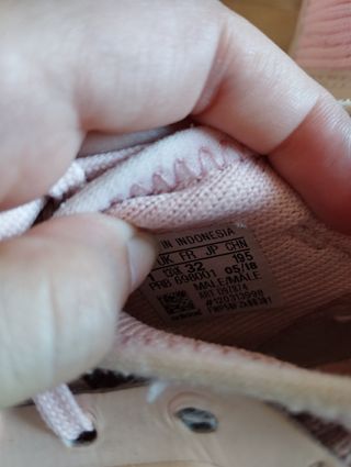 Zapatillas de futbol  con tacos niñ@