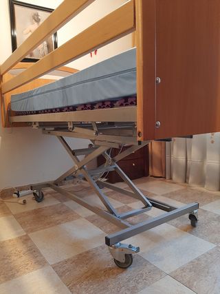 Cama articulada eléctrica.