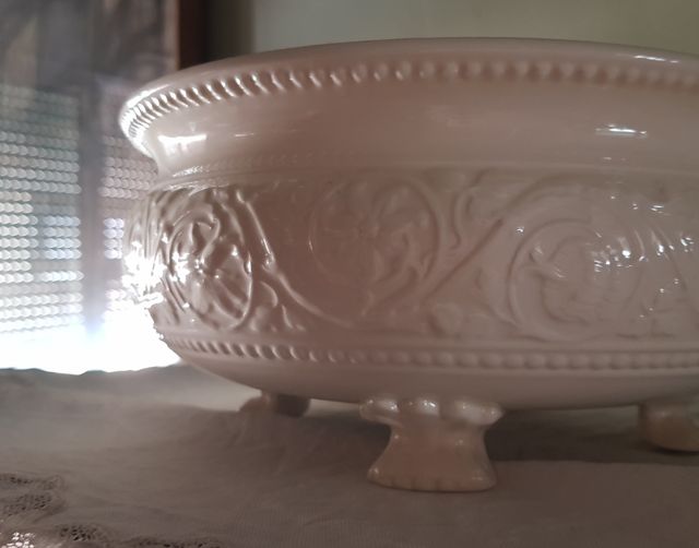 INSALATIERA IN PORCELLANA WEDGWOOD ETRURIA 24cm×10cm