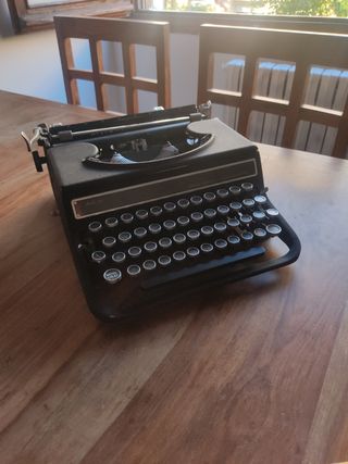 Máquina de escribir Antigua