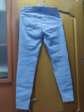 Lote 2 pantalones vaqueros Bershka