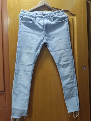 Lote 2 pantalones vaqueros Bershka