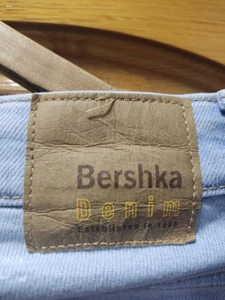 Lote 2 pantalones vaqueros Bershka