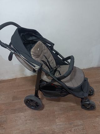 Silla de niño con saco de invierno