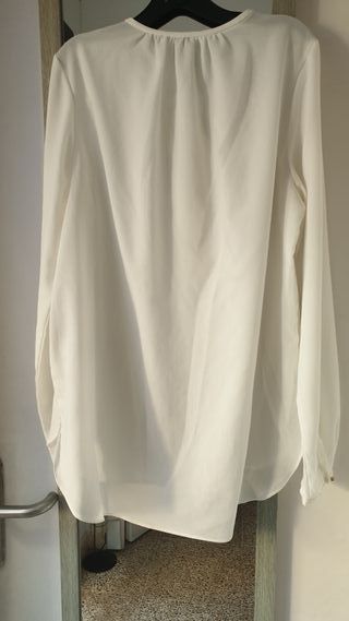 blusa blanca Stradivarius Talla M