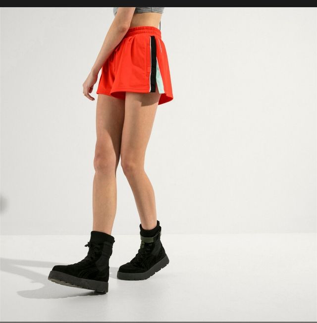 Pantaloncini corti fitness by Rihanna