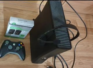 XBOX 360 SLIM 