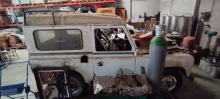 Land Rover santana 1983