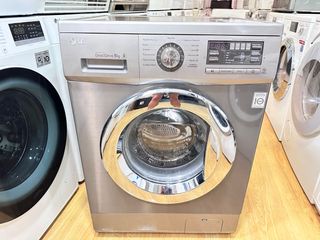 LLEVO. LAVADORA LG INOX 8 KILOS 1200 RPM A+++