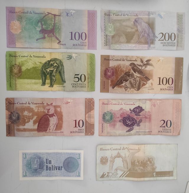 n° 8 banconote Venezuela