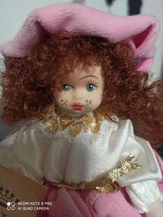 bambola in porcellana Capodimonte