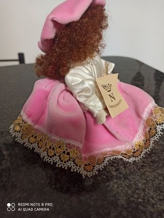 bambola in porcellana Capodimonte