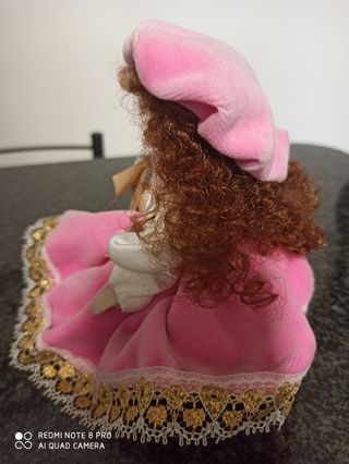 bambola in porcellana Capodimonte