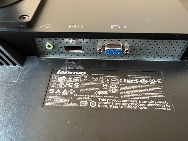 PC pequeño autoventilado Sedatech con disco SSD